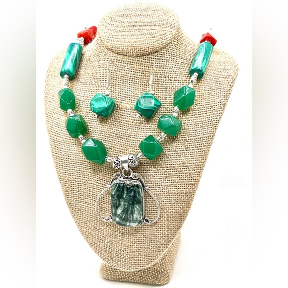 Green Chalcedony, Malachite, Seraphinite Necklace Pendant & Earrings Set - Picture 6 of 9